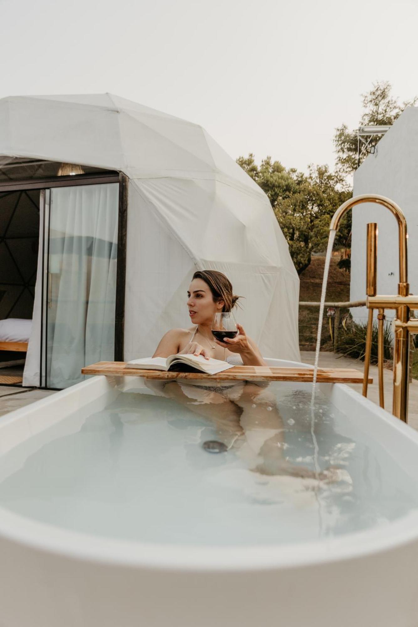 Dila's - 15 Min Outlet Catarina Lodge