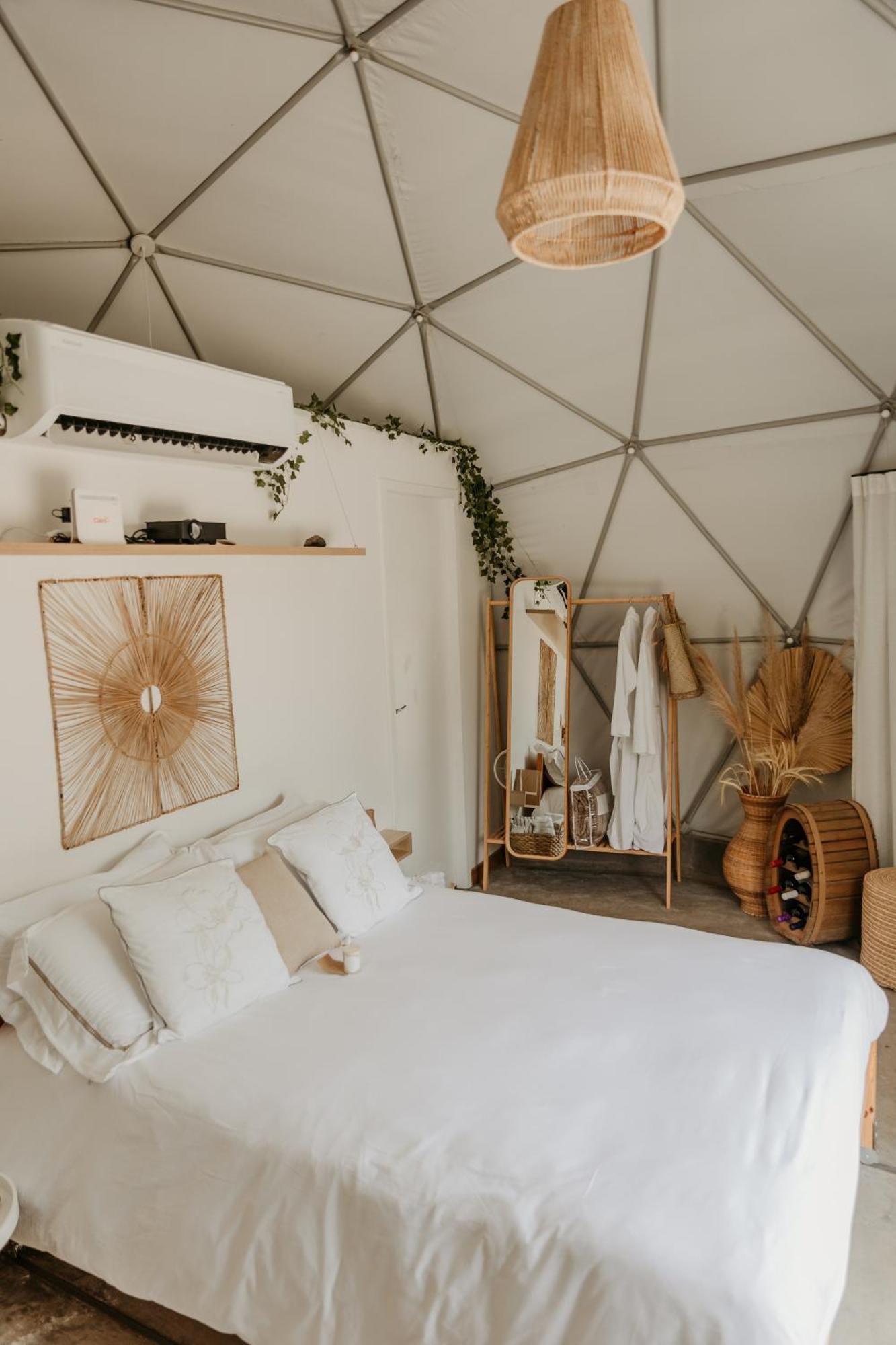 Lodge Dila's - 15 Min Outlet Catarina